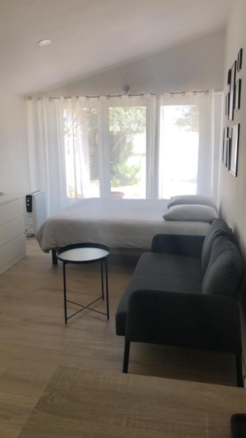 Studio Refait A Neuf Avec Jardin Aigues Mortes Exterior foto